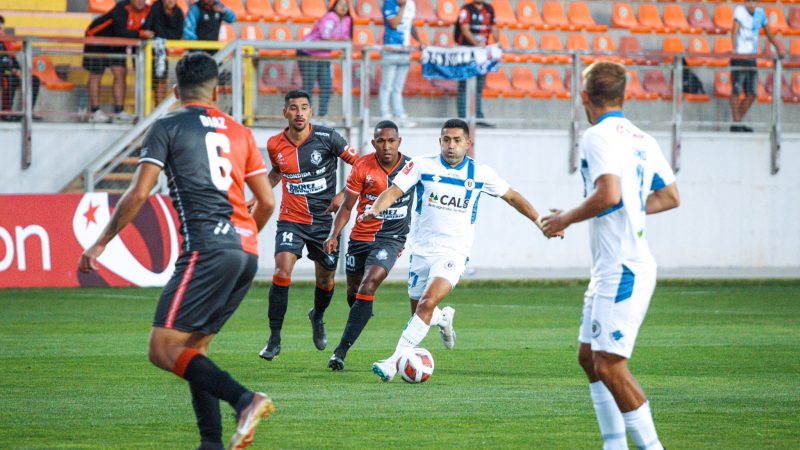 Deportes Antofagasta vence a Deportes Santa Cruz en un polémico final