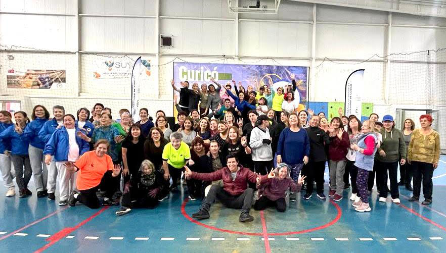 Corporación de Deportes de Curicó celebró a sus adultos mayores en el Mes de la Madre