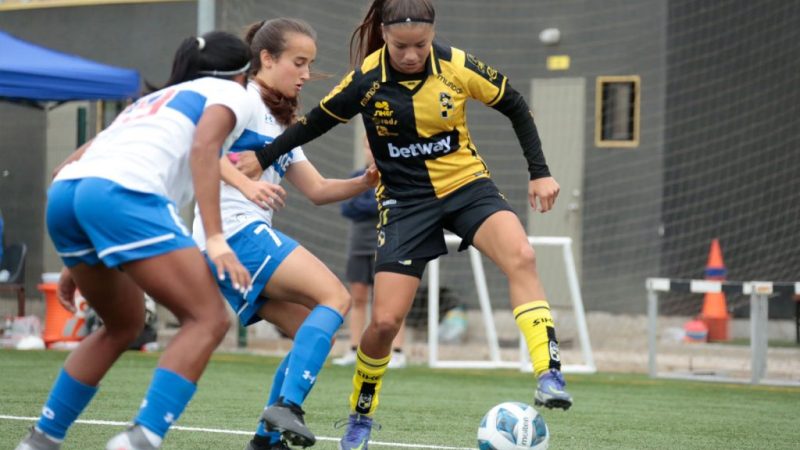 Coquimbo Unido rescata un punto ante la UC en Las Rosas