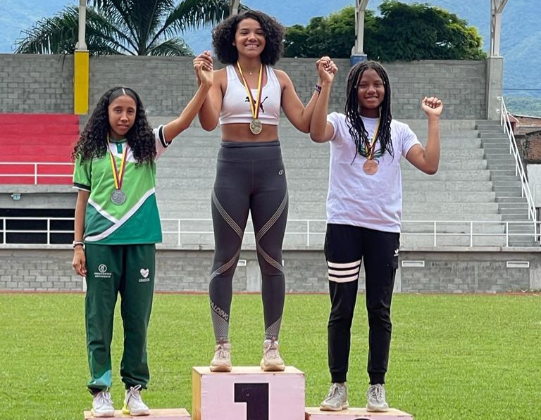 MICHELL ULABARRI TRIUNFA EN VALLE INVENCIBLE DE COLOMBIA