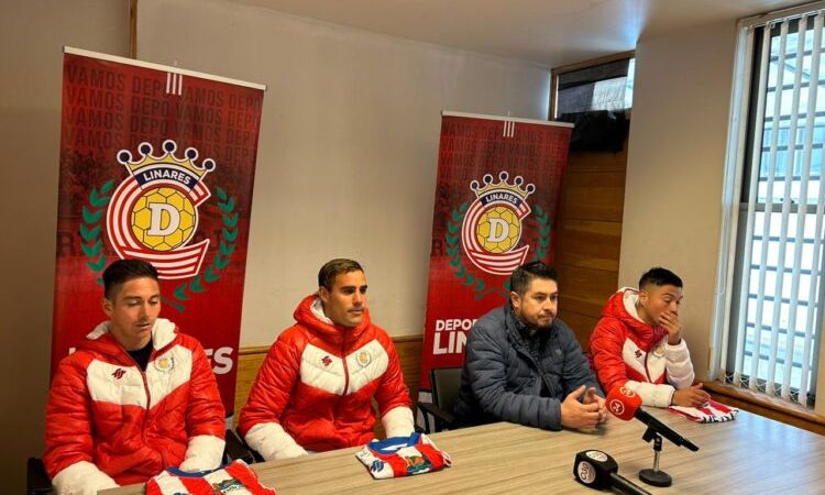 “Depo” presentó a sus jugadores con los que pretende asegurar la permanencia