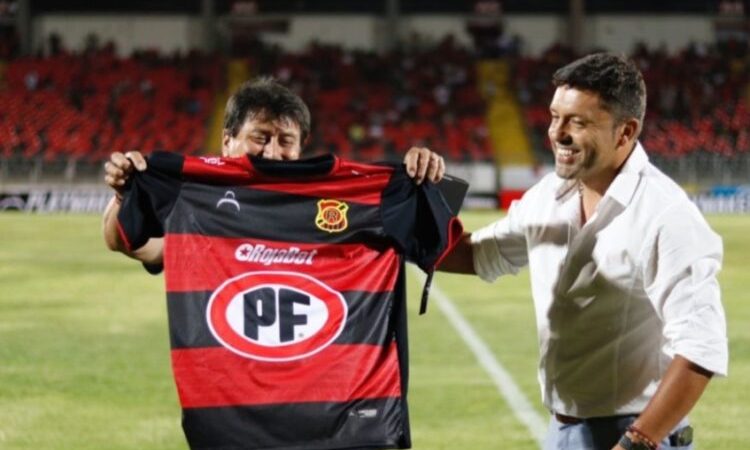 B. González y diálogo con plantel:”Es un poco de transmitir la presión, la preocupación y molestia”