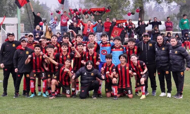 Equipo del fútbol joven de Rangers va por título nacional en Segunda División