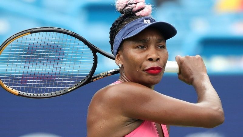 Victoria de Venus Williams  en jornada lluviosa
