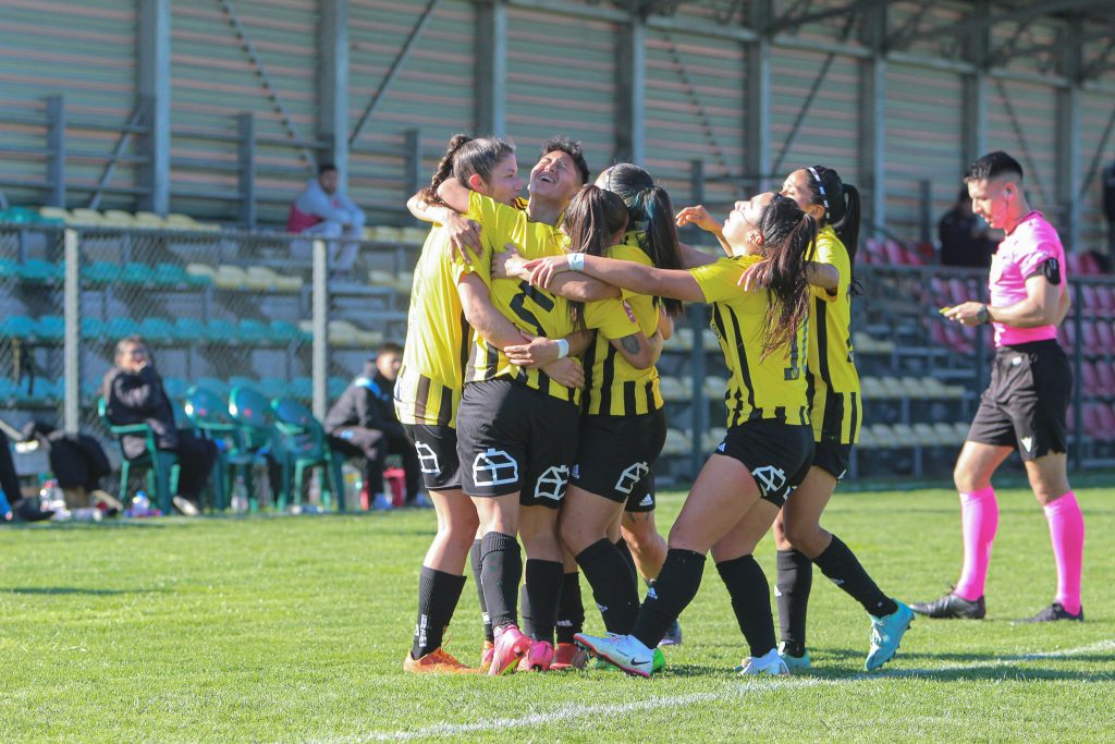 Fernández Vial Femenino buscando mantenerse en la Primera División