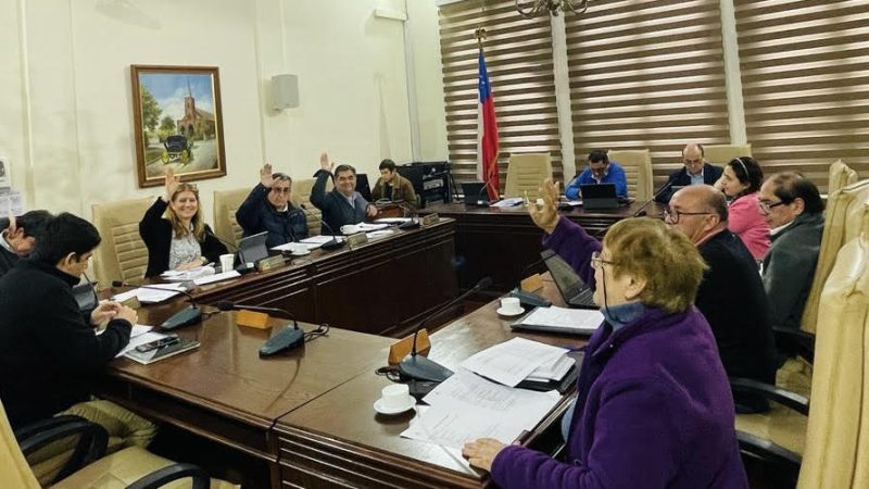 Concejo municipal de Curicó aprobó fondos para becas deportivas