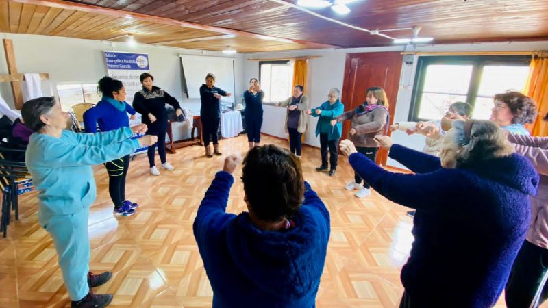 Taller de Zumba para adultos mayores en Potrero Grande