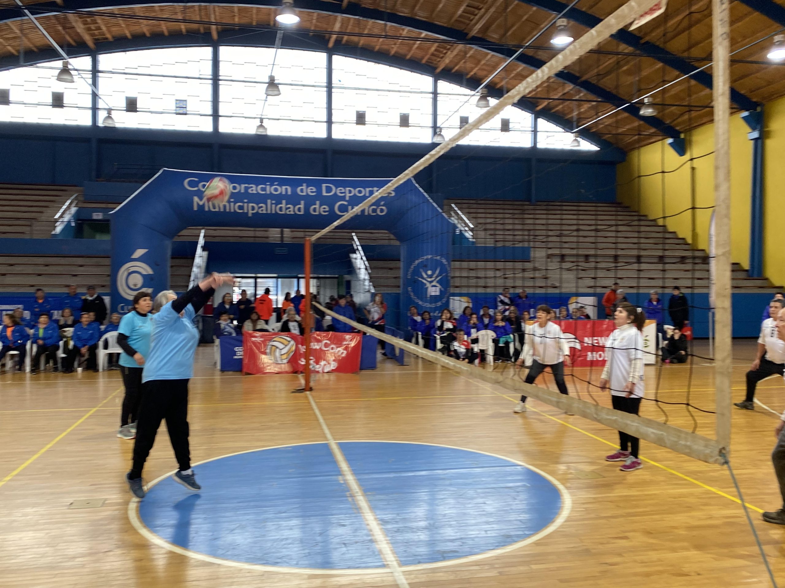Liga provincial de Newcom Voley en Curicó
