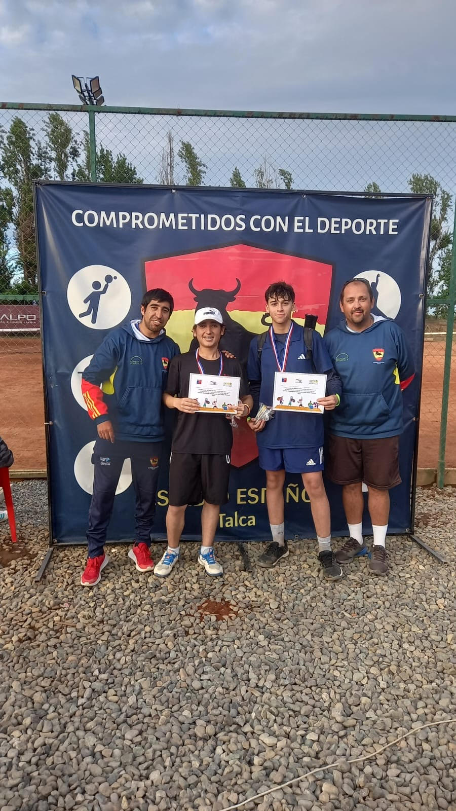 Curicanos destacan en torneo de tenis en la ciudad de Talca