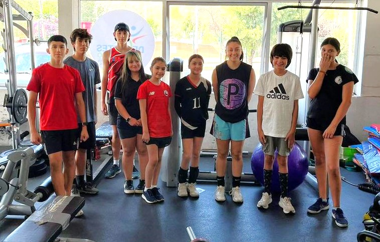 Corporación de Deportes de Curicó y su apoyo permanente a los deportistas de la comuna