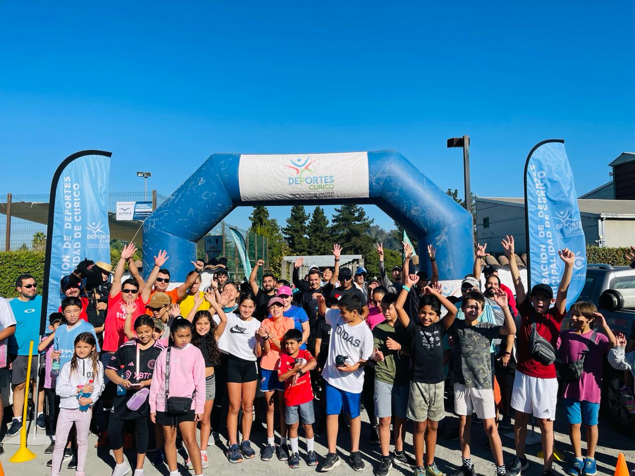  Se llevó a efecto Corrida Familiar del Colegio Vichuquén de Curicó