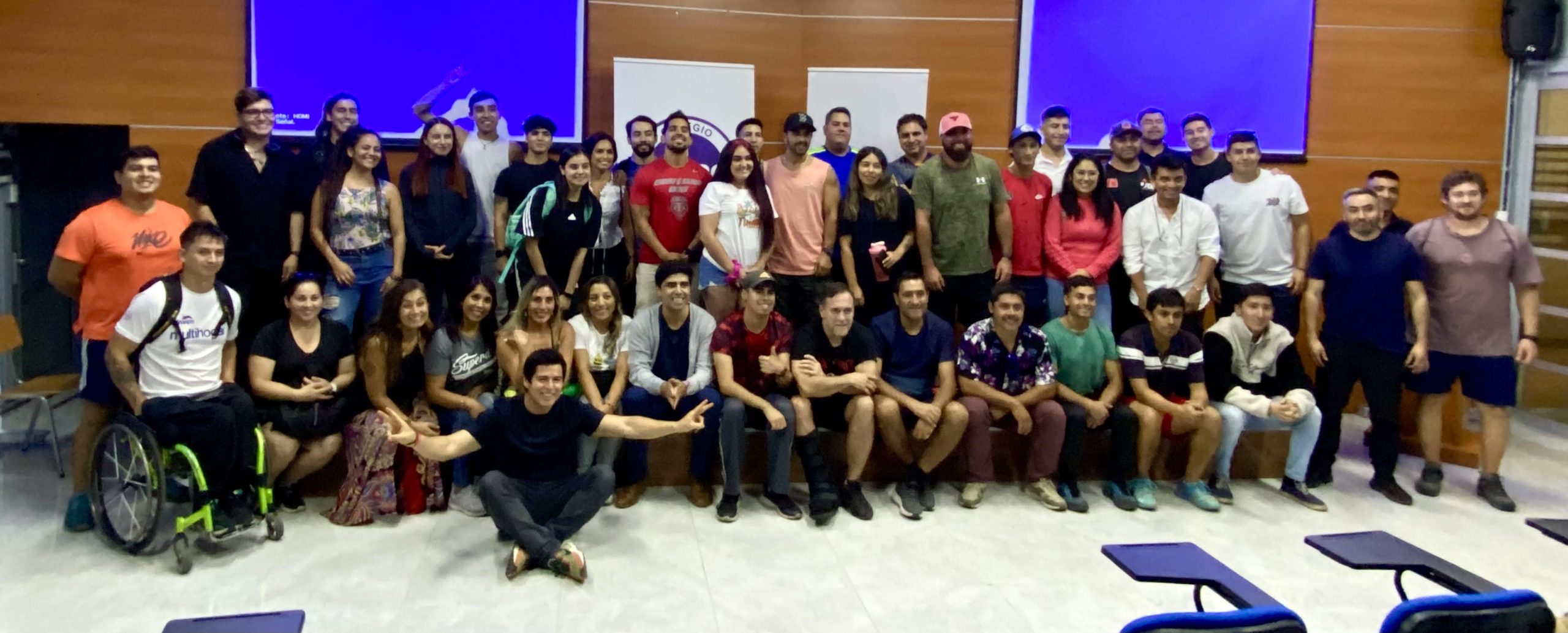 Monitores deportivos curicanos participan en reunión de capacitación