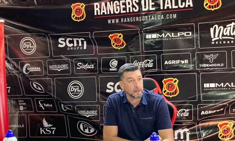 Segovia confirmó que podría llegar un jugador de último momento y dijo el puesto