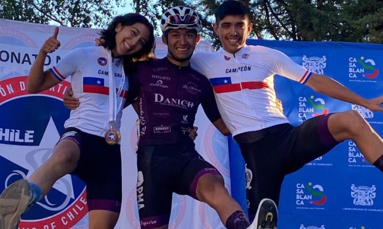 Ciclistas curicanos ganaron Nacional y clasificaron a torneo internacional