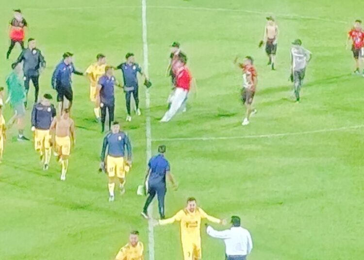 Drástico informe del juez Piero Maza podría traer castigo para Rangers