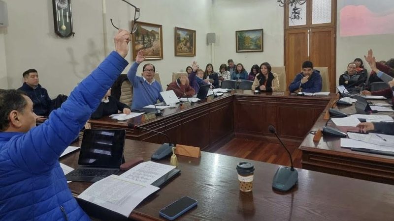 Concejo municipal de Curicó aprobó recursos para que deportistas locales participen en torneos internacionales