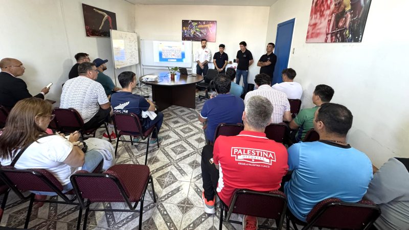 Reunión Informativa sobre los Juegos Deportivos Escolares 2025 en Curicó