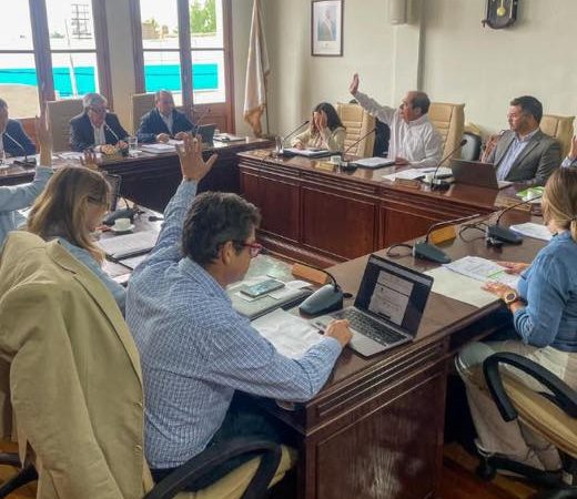 Curicó impulsa a sus talentos deportivos con becas y subvenciones municipales
