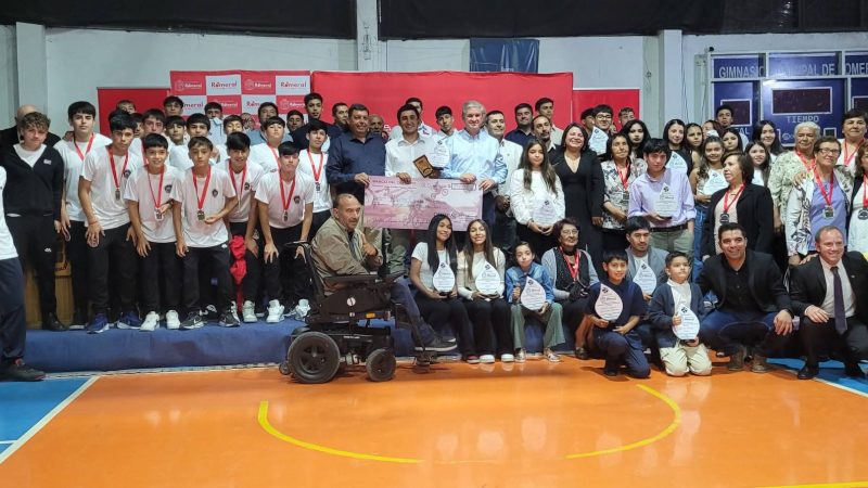 Romeral celebró su primera Gala Deportiva más de 80 atletas fueron reconocidos y Aquiles Canales se coronó como “El Mejor de los Mejores”